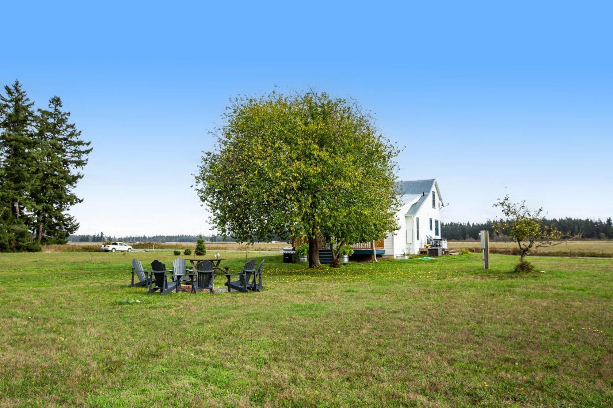 Historic Officer'S Farmhouse At Olf Coupeville Exterior foto
