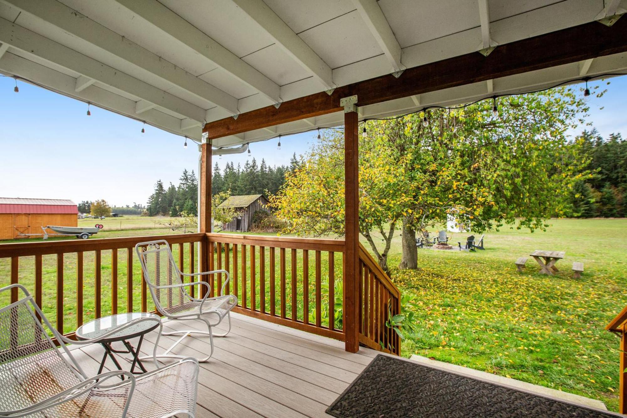 Historic Officer'S Farmhouse At Olf Coupeville Exterior foto