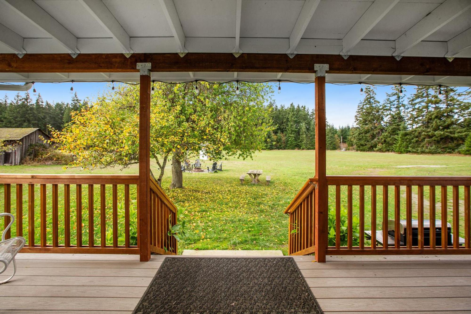 Historic Officer'S Farmhouse At Olf Coupeville Exterior foto